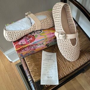 Jeffrey Campbell ‘Shelly’ Cream Slingback Flats | NWT | Size 10